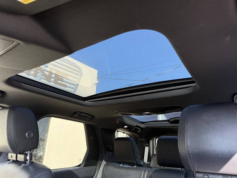 2020 Land Rover Discovery Landmark Edition