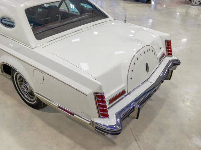 1977 Lincoln Mark V