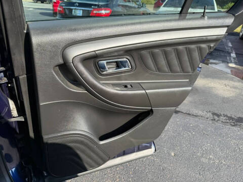 2011 Ford Taurus SEL
