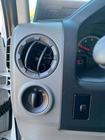 2010 Ford E-Series E-450 SD