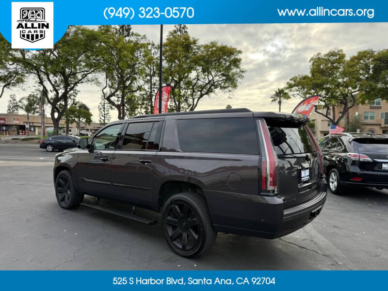 2017 Cadillac Escalade ESV Luxury