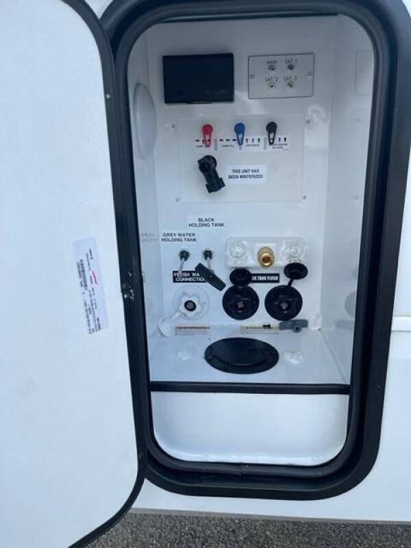 2023 Starcraft RV GSL Fifth Wheel