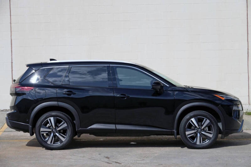 2024 Nissan Rogue SL