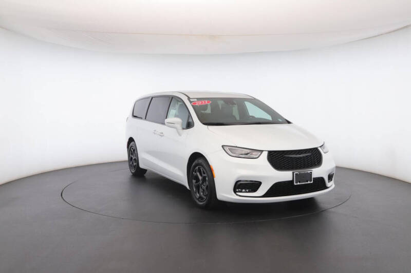 2022 Chrysler Pacifica Hybrid Touring L
