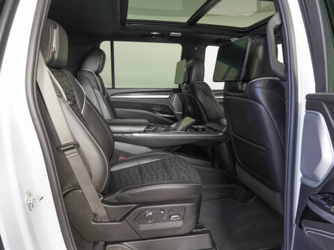 2026 Cadillac Escalade-V ESV