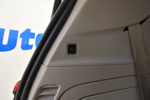 2024 Chrysler Pacifica Plug-In Hybrid Select