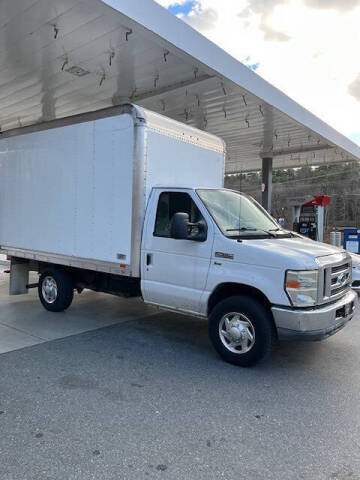 2010 Ford E-Series E-350 SD