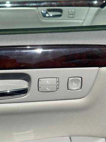 2010 Cadillac DTS Premium Collection