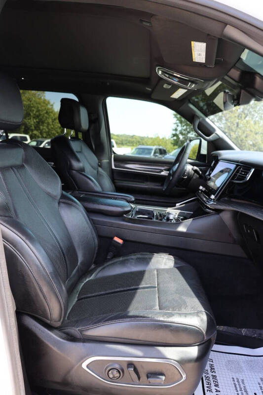 2022 Jeep Wagoneer Series III