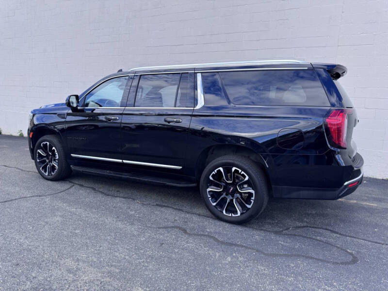 2023 GMC Yukon XL SLT