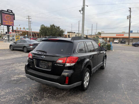 2010 Subaru Outback 2.5i Limited