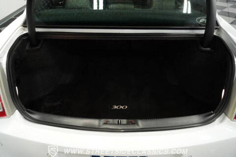 2012 Chrysler 300 SRT8