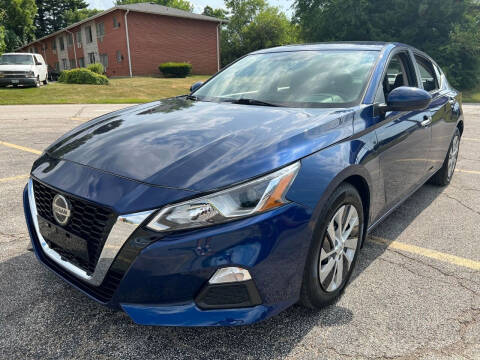 2020 Nissan Altima for sale at K & B AUTO SALES LLC in Saint Louis MO