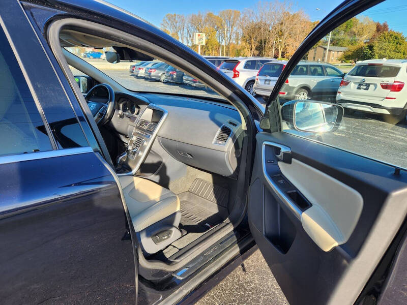 2016 Volvo XC60 T5 Drive-E Premier