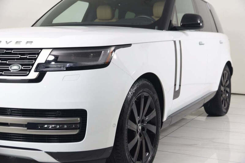 2024 Land Rover Range Rover P400 SE