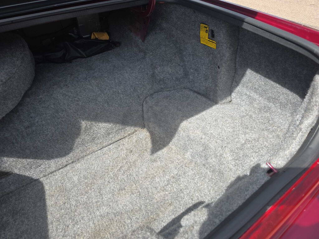 1993 Lincoln Town Car 28