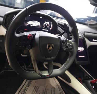 2024 Lamborghini Revuelto