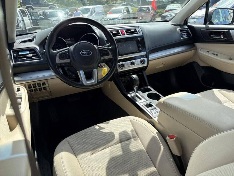 2017 Subaru Outback 2.5i Premium