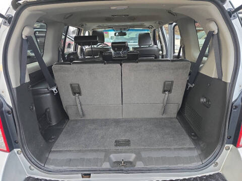 2011 Nissan Pathfinder LE