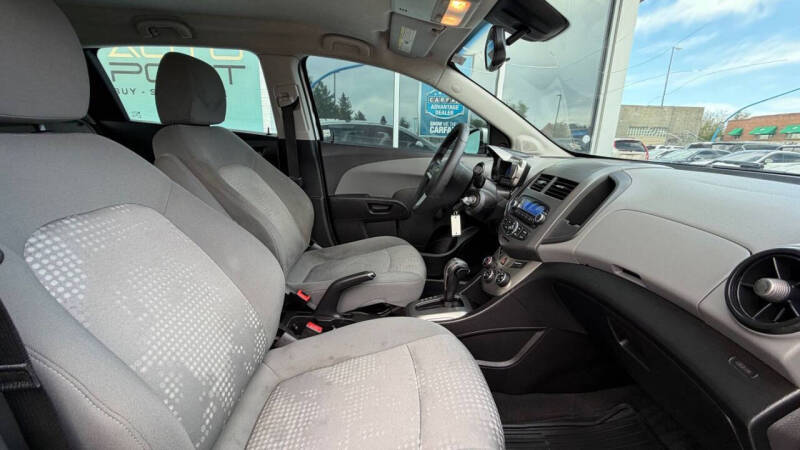 2012 Chevrolet Sonic LS