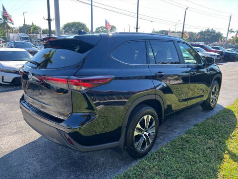 2024 Toyota Highlander XLE