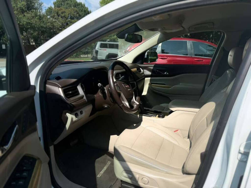 2019 GMC Acadia Denali