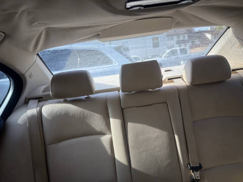 2013 BMW 5 Series 528i