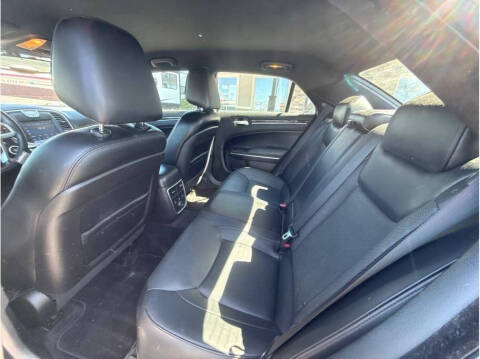 2014 Chrysler 300 C