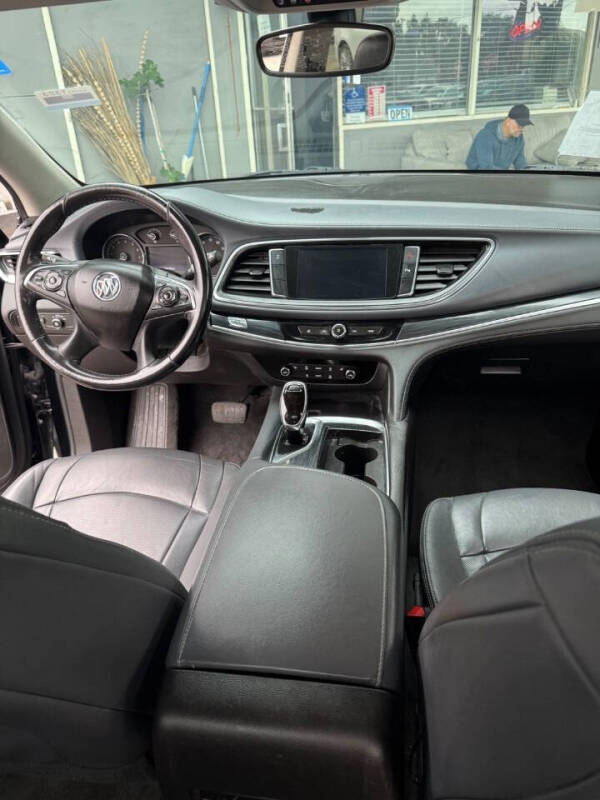 2020 Buick Enclave Essence