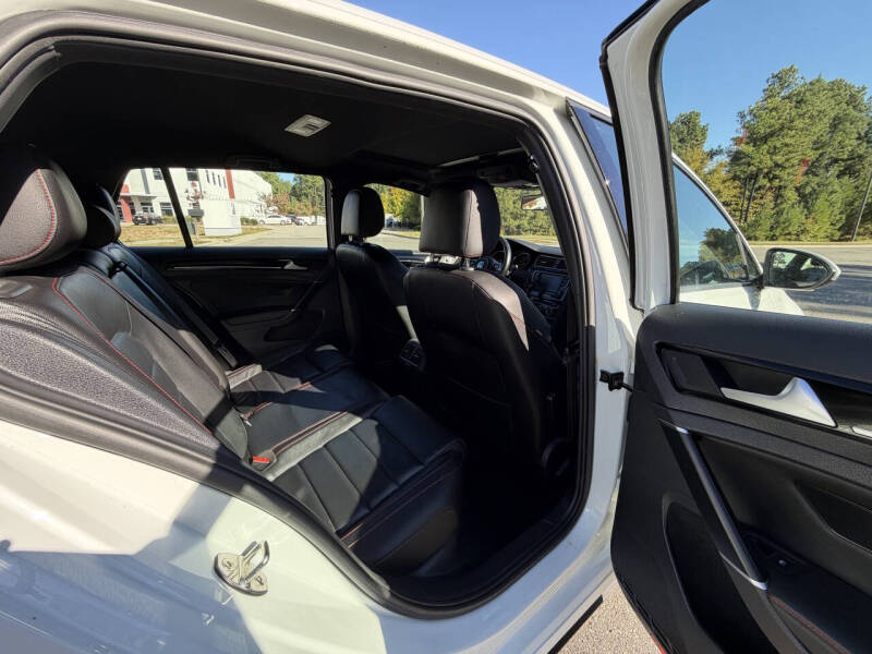 2017 Volkswagen Golf GTI SE