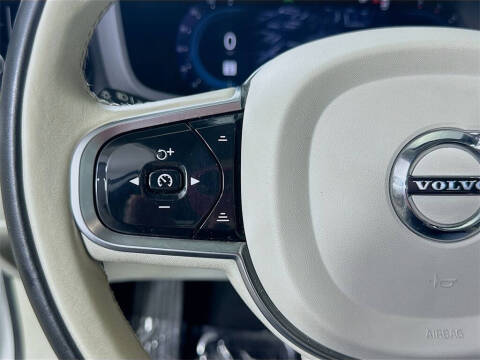 2024 Volvo S60 B5 Plus Dark Theme