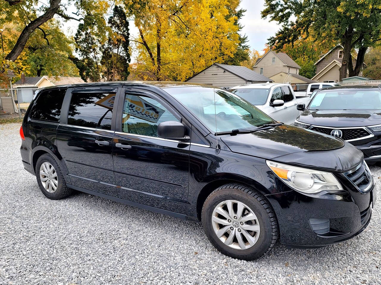 2013 Volkswagen Routan for sale at Statewide Auto LLC in Akron, OH