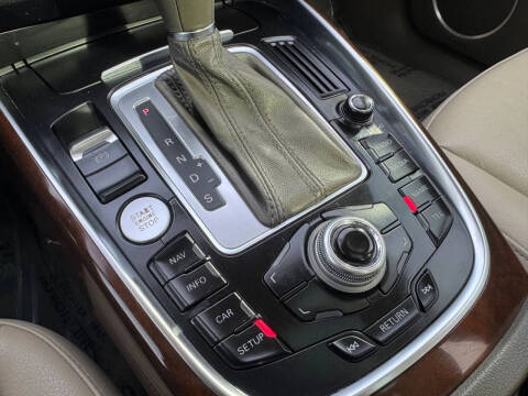 2012 Audi Q5 3.2 quattro Premium Plus