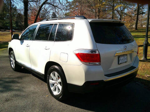 2012 Toyota Highlander SE