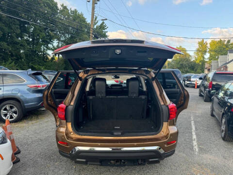 2017 Nissan Pathfinder Platinum