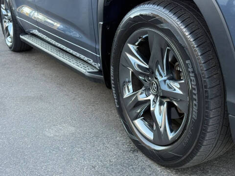 2017 Toyota Highlander Limited Platinum