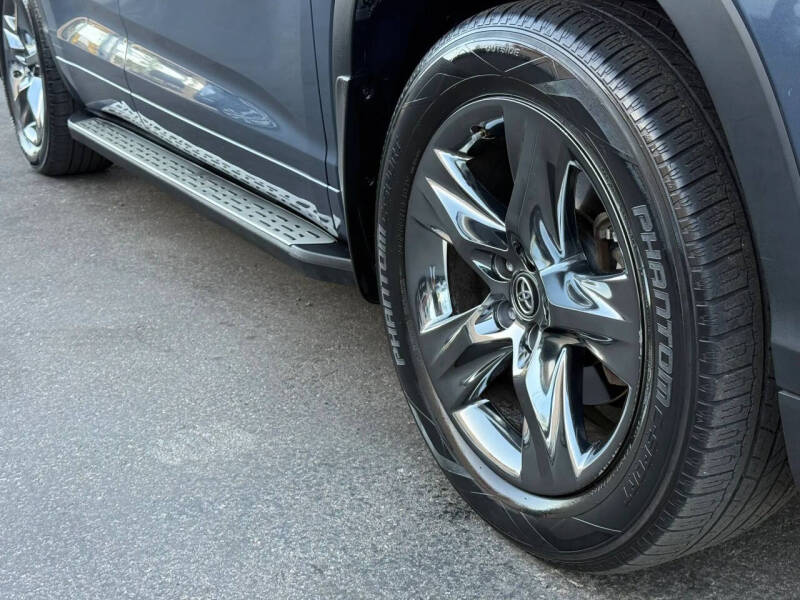 2017 Toyota Highlander Limited Platinum