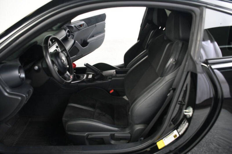 2023 Toyota GR86 Premium