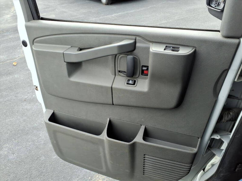 2017 Chevrolet Express 2500