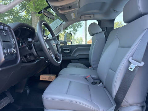 2024 Chevrolet Silverado 5500HD