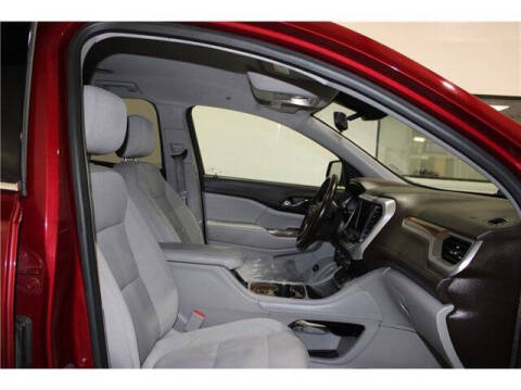 2020 GMC Acadia SLE
