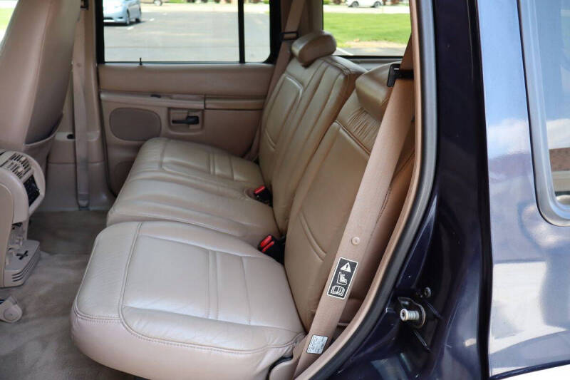 2000 Ford Explorer Eddie Bauer