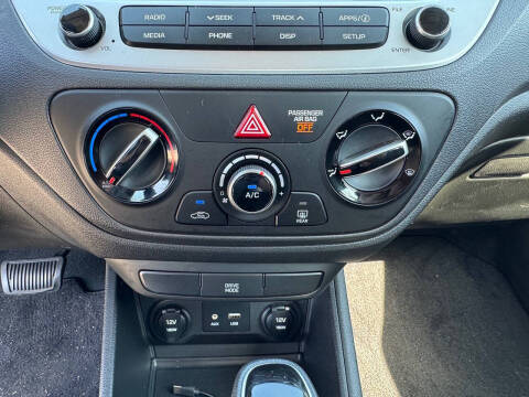 2021 Hyundai Accent SE