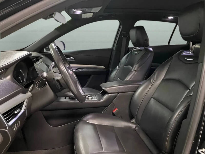2020 Cadillac XT4 Premium Luxury