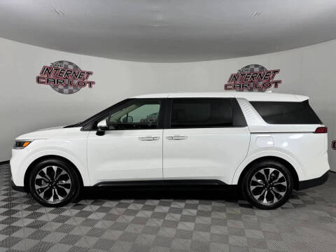 2024 Kia Carnival EX