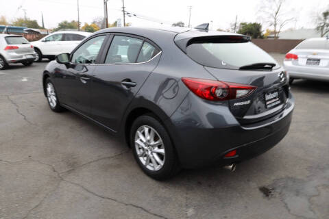 2016 Mazda MAZDA3 i Grand Touring