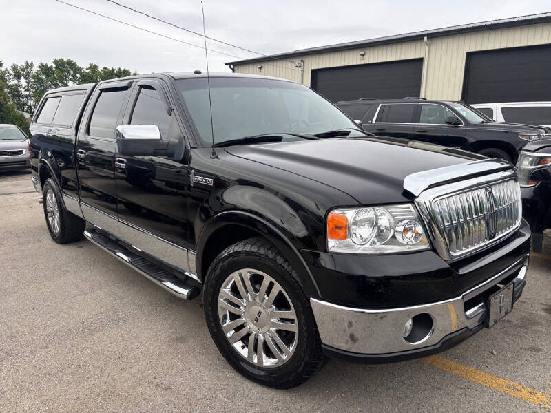 2008 Lincoln Mark 139-in's photo