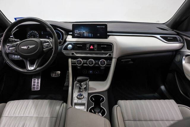 2023 Genesis G70