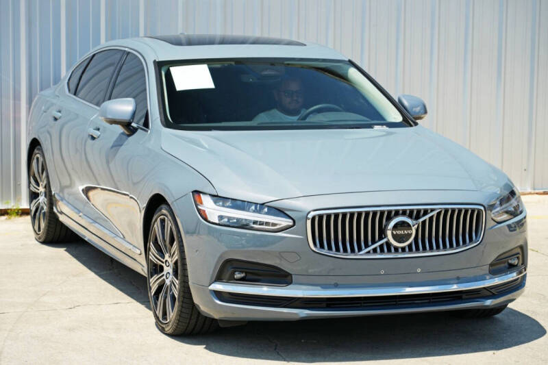 2023 Volvo S90 B6 Plus