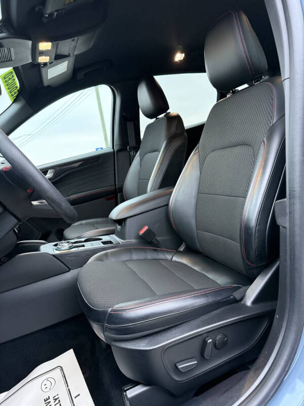 2024 Ford Escape ST-Line